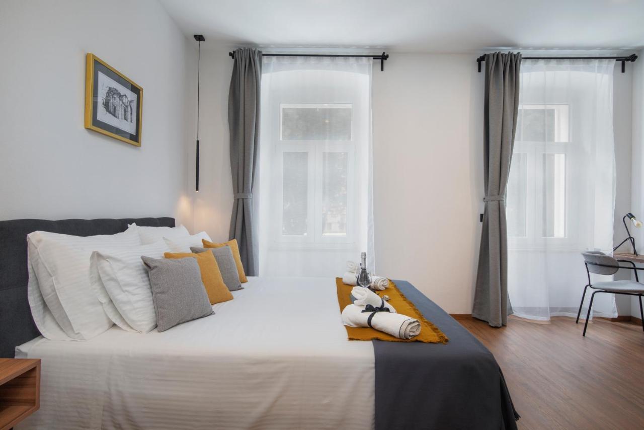 Deluxe Rooms And Apartments Korzo Pula Zewnętrze zdjęcie