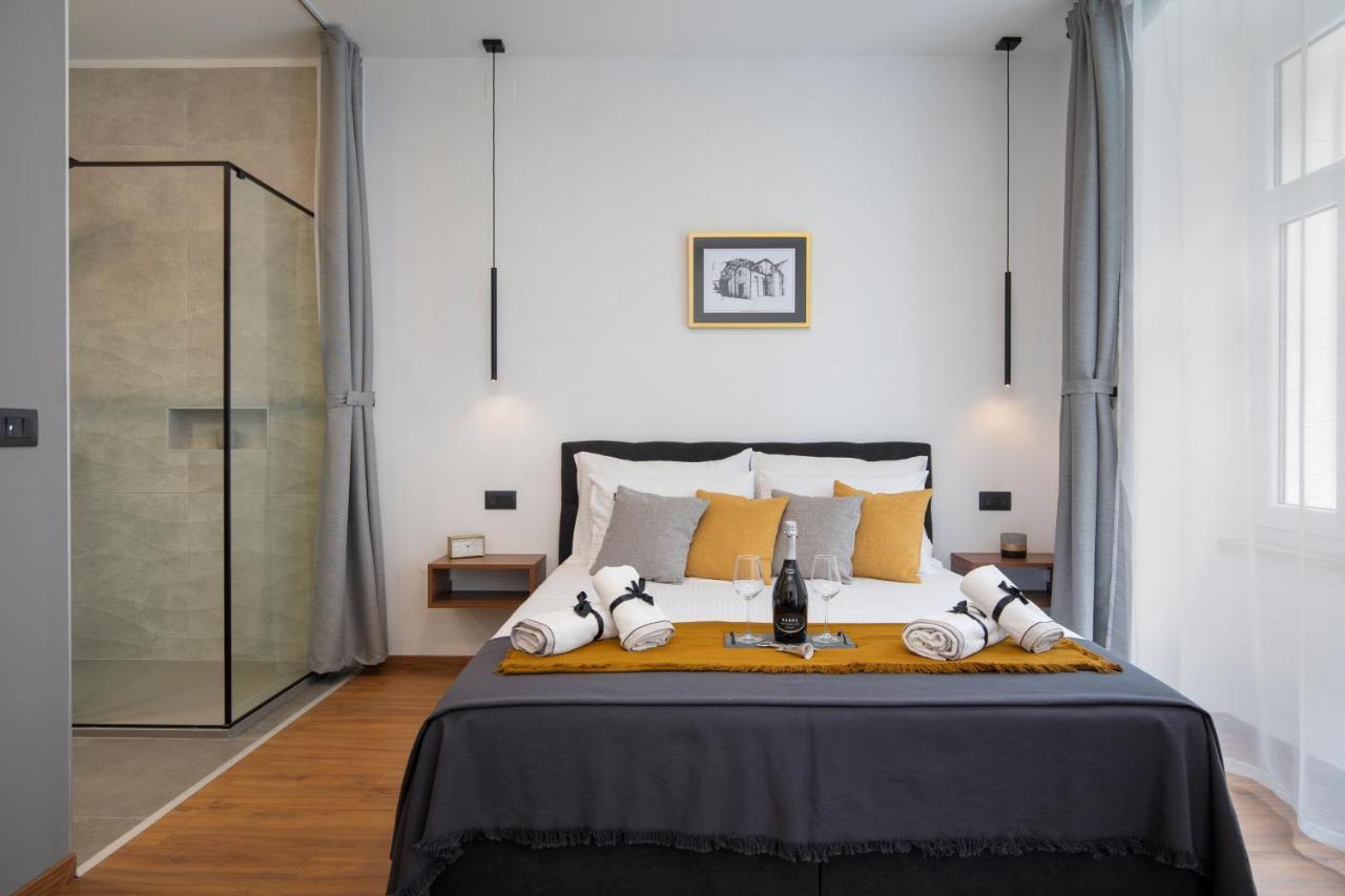 Deluxe Rooms And Apartments Korzo Pula Zewnętrze zdjęcie